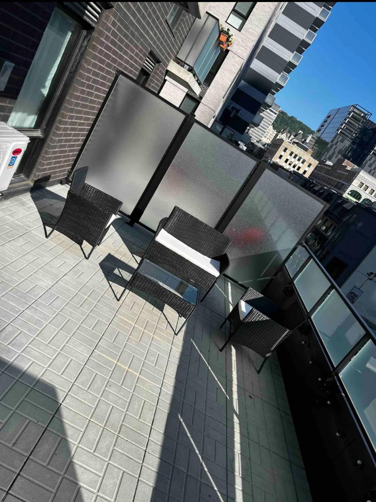 Condo In The Heart Of Downtown מונטריאול מראה חיצוני תמונה