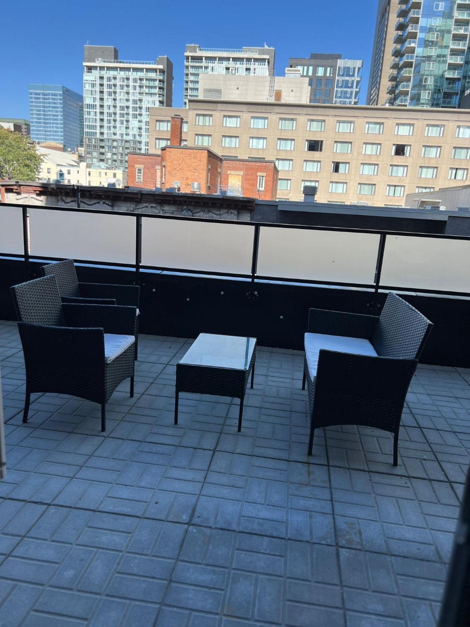 Condo In The Heart Of Downtown מונטריאול מראה חיצוני תמונה