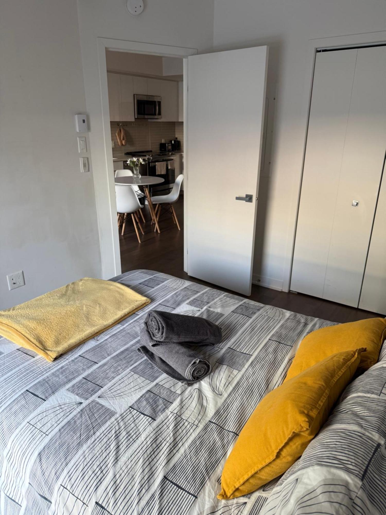 Condo In The Heart Of Downtown מונטריאול מראה חיצוני תמונה